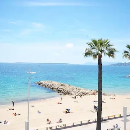 Tres Bel Lumineux , Terrasse En Front De Mer * Antibes